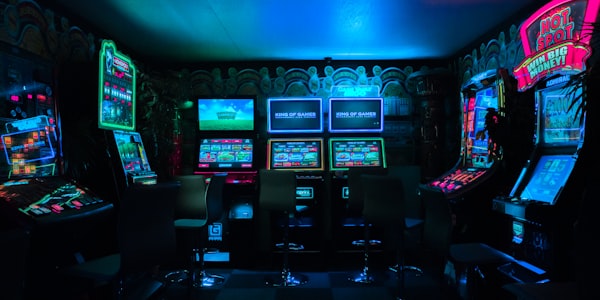 南宫体育平台电竞比赛直播画面，展示热门游戏对战